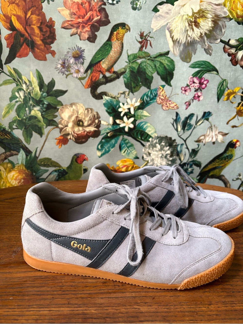Gola Men’s Light Gray Suede Sneakers with Black Stripe and Gum Sole